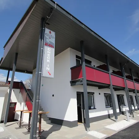 Motel Burg - 24h Self-check-in 2*