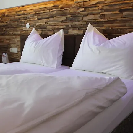 모텔 Burg - 24h Self-check-in 2*