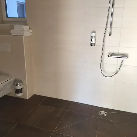 모텔 Burg - 24h Self-check-in 2*