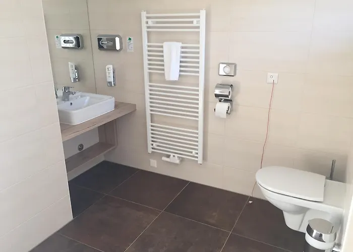 موتيل Burg - 24h Self-check-in 2*