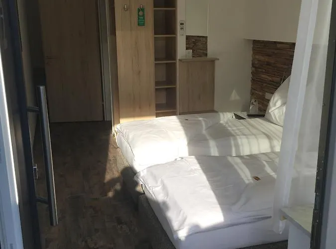 Motel Burg - 24h Self-check-in 2*